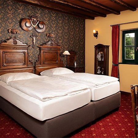 Boutique Hotel Pri Mlyne 洛佐尔诺 外观 照片