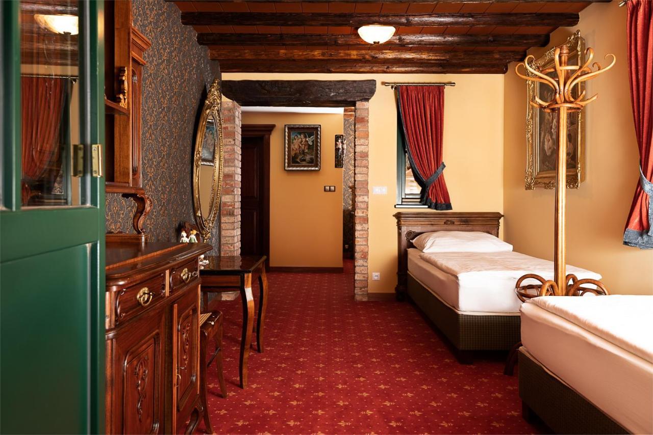 Boutique Hotel Pri Mlyne 洛佐尔诺 外观 照片