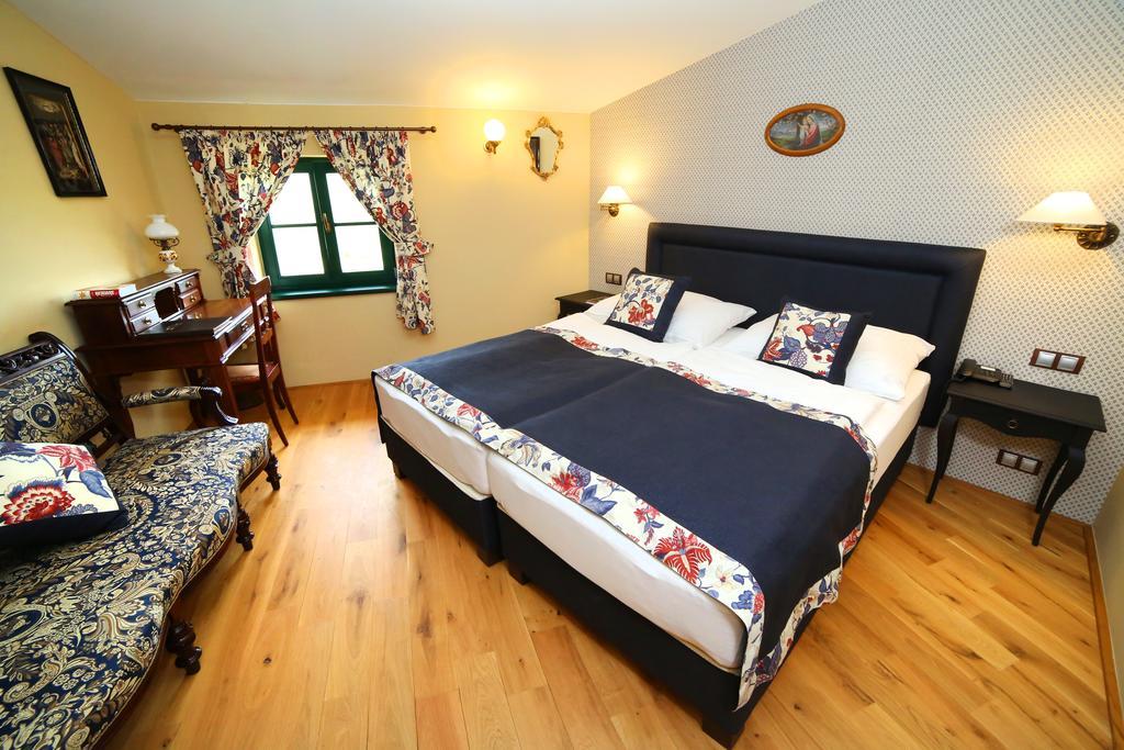 Boutique Hotel Pri Mlyne 洛佐尔诺 外观 照片